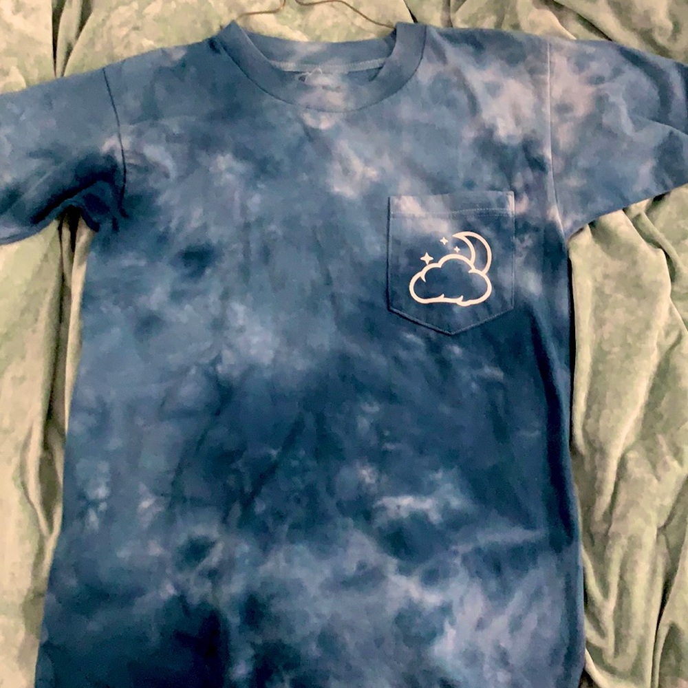 Dreamy blue tshirt